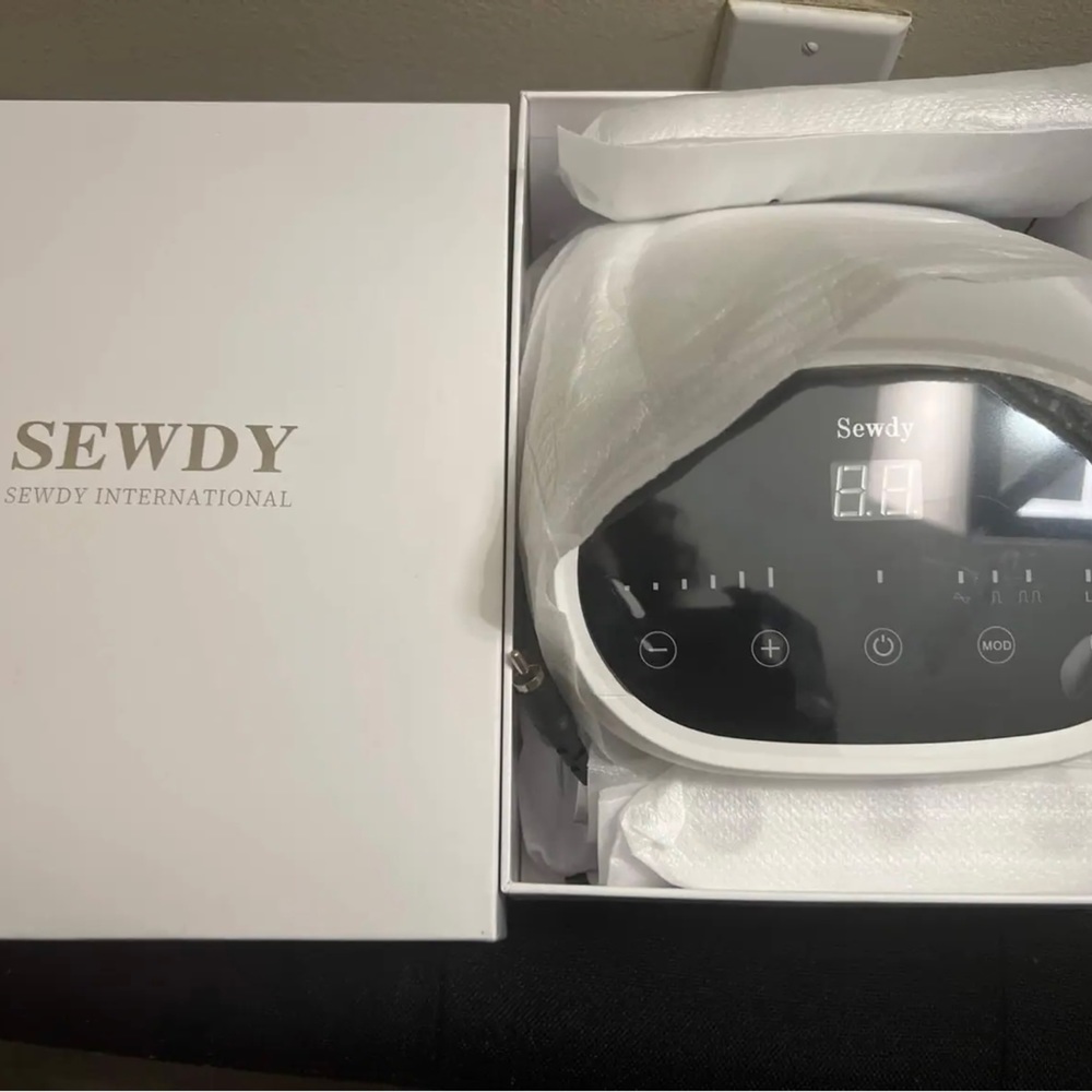 Sewdy Radio Frequency Skin Tightening Facial Machine